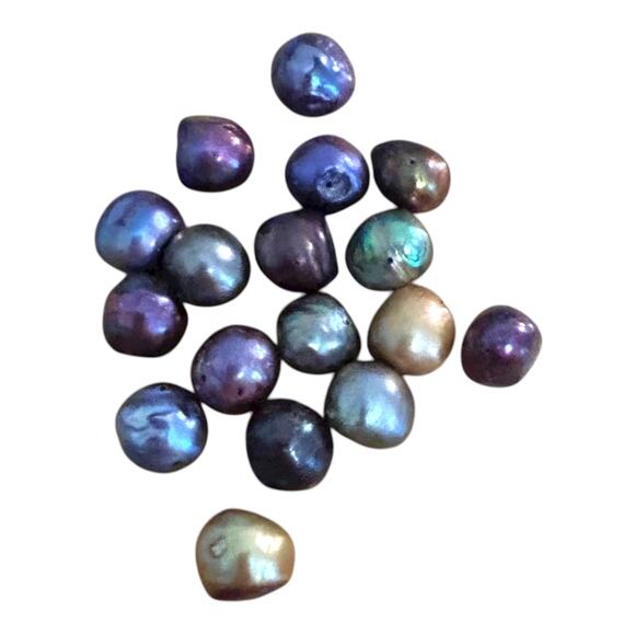 Rainbow Peacock Freshwater Pearl Beads 17 Loose Drilled 8 x 7 mm - Picture 1 of 4